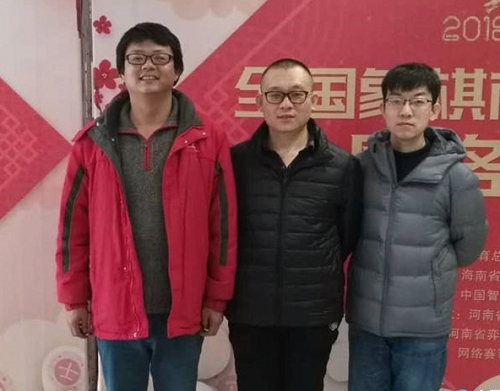 北方队里从郑州赛区晋级的三名棋手：周军、周涛、任刚